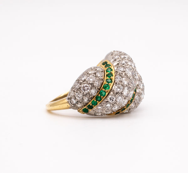*Platinum & 18 kt Gold 1950 cocktail ring with 5.20 Cts in VS diamonds and Colombian emeralds