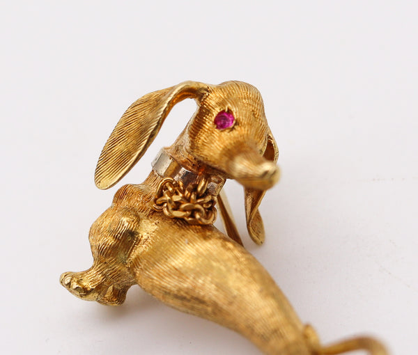 -Garavelli Aldo Dachshund Dog 1950 Brooch In Textured 18Kt Yellow Gold With Ruby