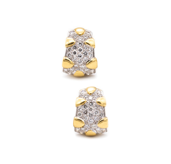 GARAVELLI DESIGNERS CLUSTER EARRINGS IN 18 KT GOLD WITH 6.08 Cts IN VS DIAMONDS